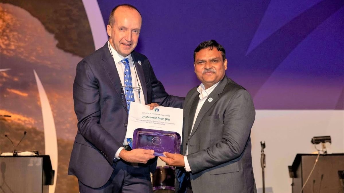 NDDB Chairman honored with IDF Prize of Excellence Award 2023