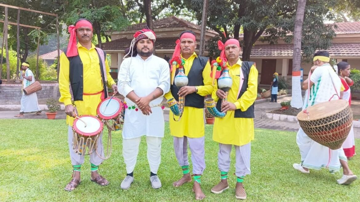 Gujarat : Tribal Rapper Mesmerise Audience at International Hornbill Festival 